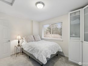 17412 32nd Avenue NE, Lake Forest Park WA 98155