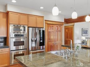 17412 32nd Avenue NE, Lake Forest Park WA 98155