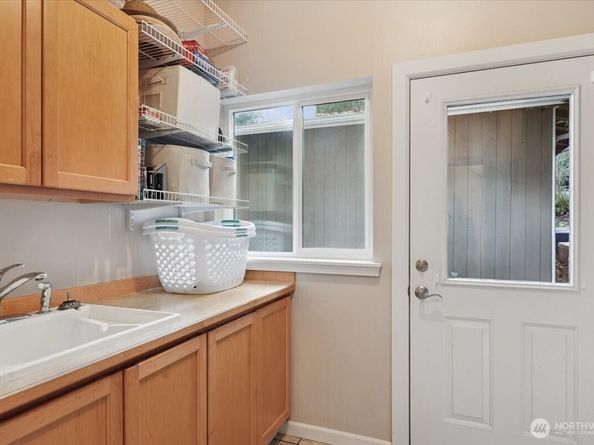 17412 32nd Avenue NE, Lake Forest Park WA 98155