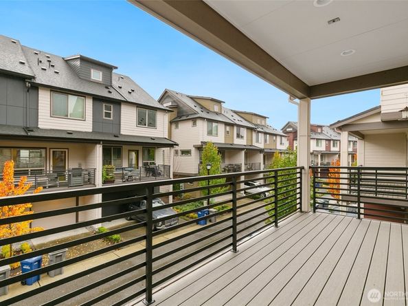 925 6th Avenue NE 10.1, Issaquah WA 98029