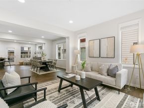 925 6th Avenue NE 10.1, Issaquah WA 98029