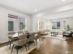 925 6th Avenue NE 10.1, Issaquah WA 98029