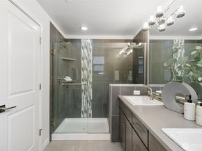 925 6th Avenue NE 10.1, Issaquah WA 98029