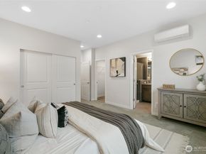 925 6th Avenue NE 10.1, Issaquah WA 98029