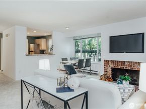 14409 NE 30th Place, Bellevue WA 98007