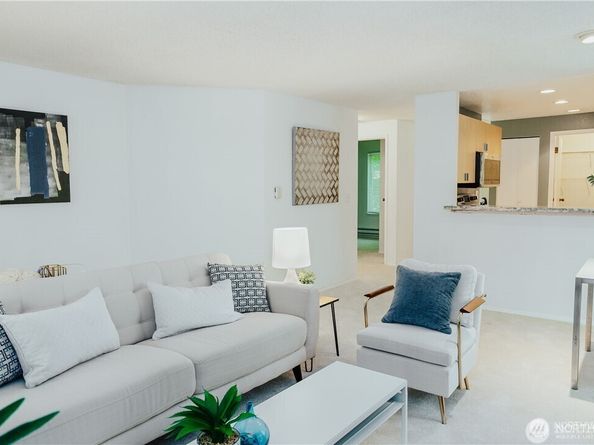 14409 NE 30th Place, Bellevue WA 98007