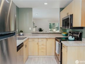 14409 NE 30th Place, Bellevue WA 98007