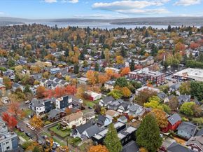 1114 26th Avenue D, Seattle WA 98122