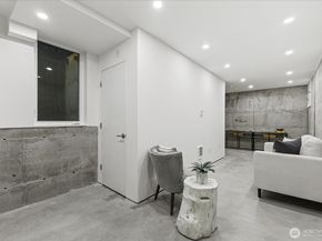 1114 26th Avenue D, Seattle WA 98122