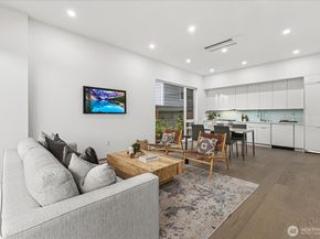 1114 26th Avenue D, Seattle WA 98122