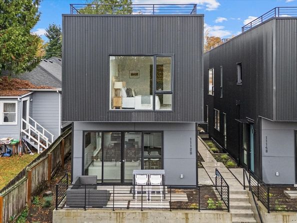 1114 26th Avenue D, Seattle WA 98122