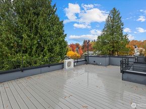 1114 26th Avenue D, Seattle WA 98122