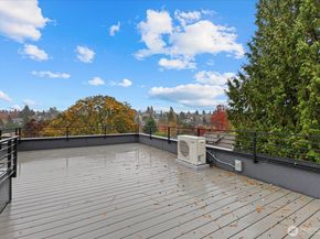 1114 26th Avenue D, Seattle WA 98122