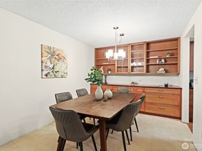 13717 Linden Avenue N 213, Seattle WA 98133