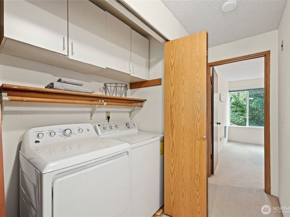 13717 Linden Avenue N 213, Seattle WA 98133