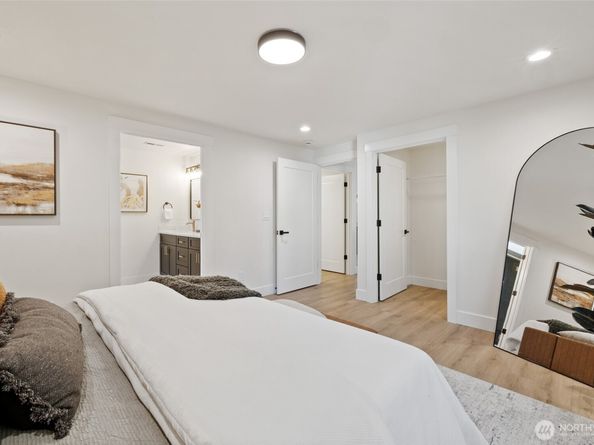 2144 N 146th Street, Shoreline WA 98133