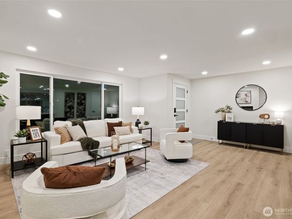 2144 N 146th Street, Shoreline WA 98133