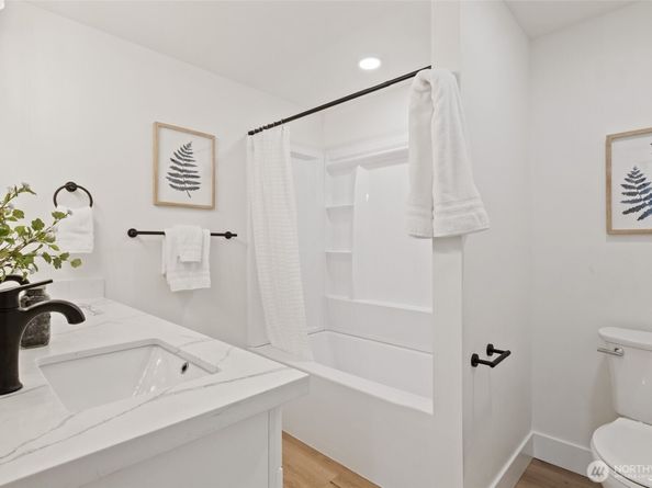 2144 N 146th Street, Shoreline WA 98133