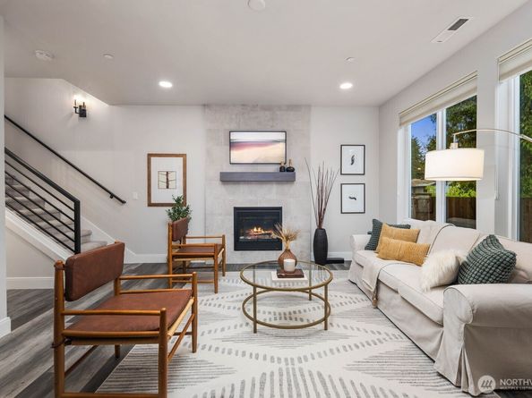 1825 153rd Street SW, Lynnwood WA 98087