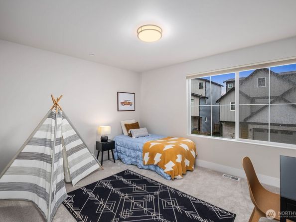 1825 153rd Street SW, Lynnwood WA 98087