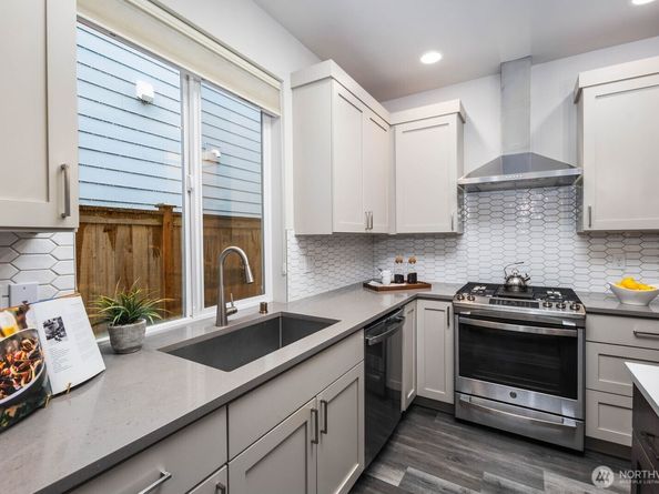 1825 153rd Street SW, Lynnwood WA 98087