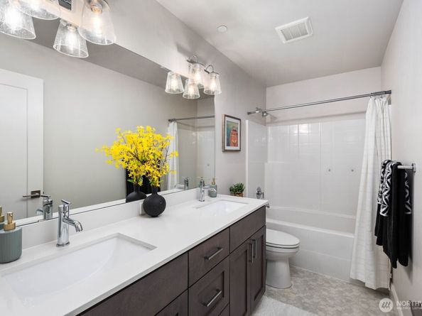 1825 153rd Street SW, Lynnwood WA 98087