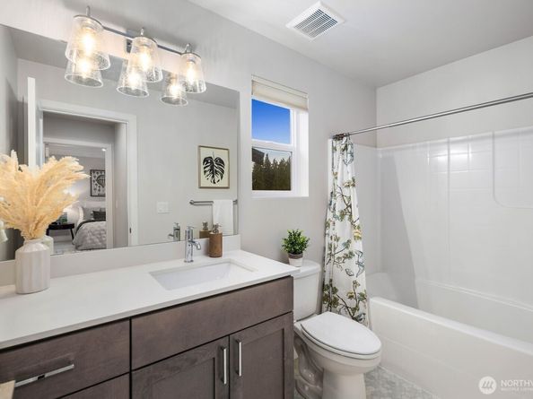 1825 153rd Street SW, Lynnwood WA 98087