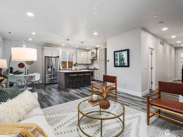 1825 153rd Street SW, Lynnwood WA 98087