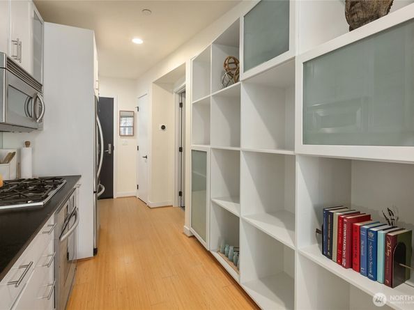 2033 2nd Avenue 1106, Seattle WA 98121