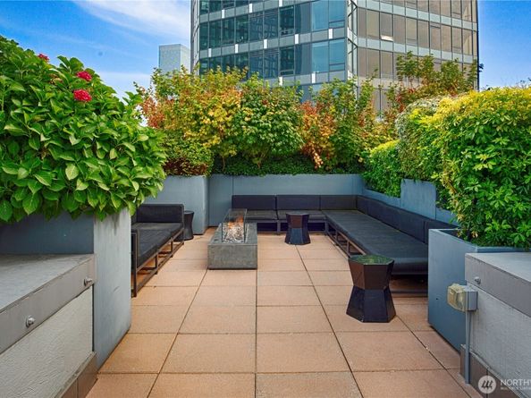 2033 2nd Avenue 1106, Seattle WA 98121