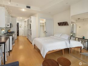 2033 2nd Avenue 1106, Seattle WA 98121