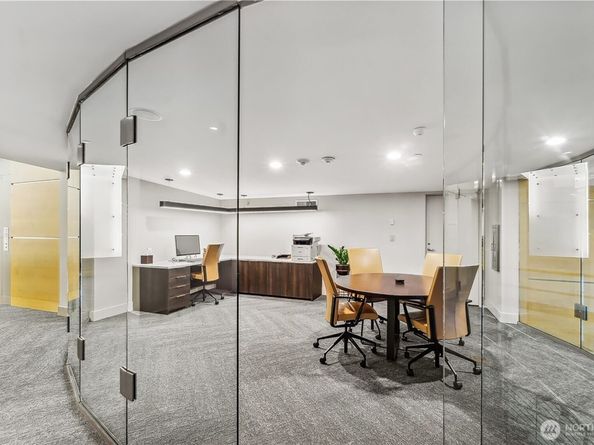 2033 2nd Avenue 1106, Seattle WA 98121