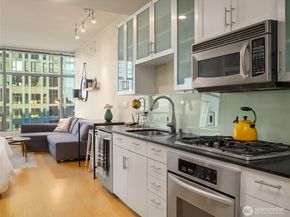 2033 2nd Avenue 1106, Seattle WA 98121