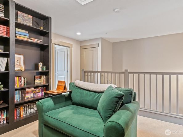 2115 201st Place SE L2, Bothell WA 98012