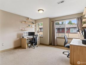 2115 201st Place SE L2, Bothell WA 98012