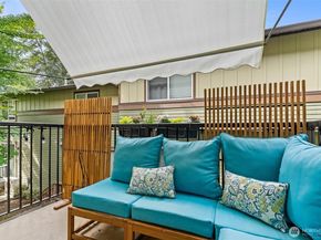 2115 201st Place SE L2, Bothell WA 98012