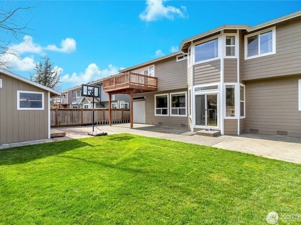 27018 117th Place SE, Kent WA 98030