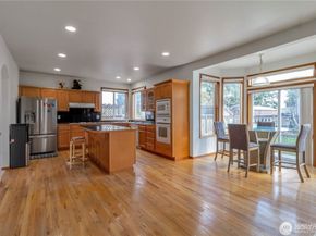27018 117th Place SE, Kent WA 98030