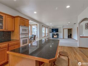 27018 117th Place SE, Kent WA 98030