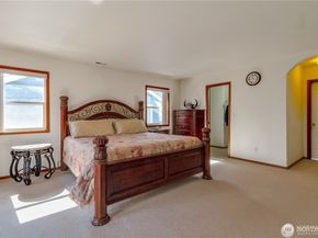 27018 117th Place SE, Kent WA 98030