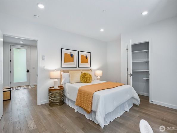 6562 Ravenna Avenue NE, Seattle WA 98115