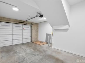 6562 Ravenna Avenue NE, Seattle WA 98115