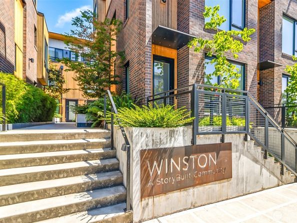 6562 Ravenna Avenue NE, Seattle WA 98115