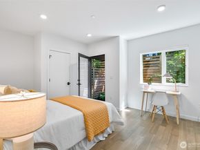 6562 Ravenna Avenue NE, Seattle WA 98115