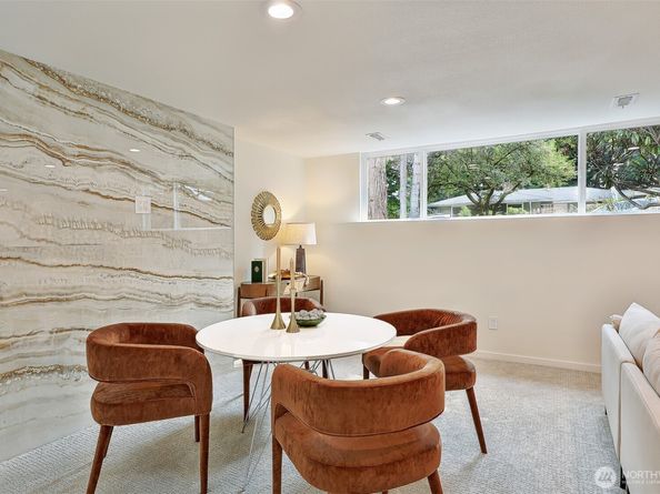 7401 92nd Place SE, Mercer Island WA 98040