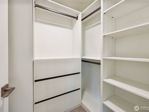 7401 92nd Place SE, Mercer Island WA 98040