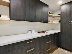 7401 92nd Place SE, Mercer Island WA 98040