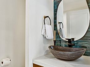 7401 92nd Place SE, Mercer Island WA 98040