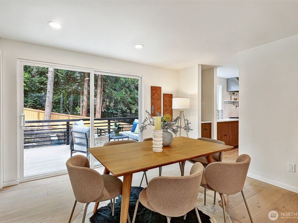 7401 92nd Place SE, Mercer Island WA 98040