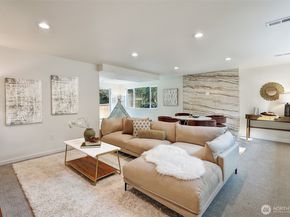 7401 92nd Place SE, Mercer Island WA 98040